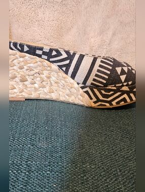 CL by Laundry Black & Natural Geometric Wedge Espadrilles